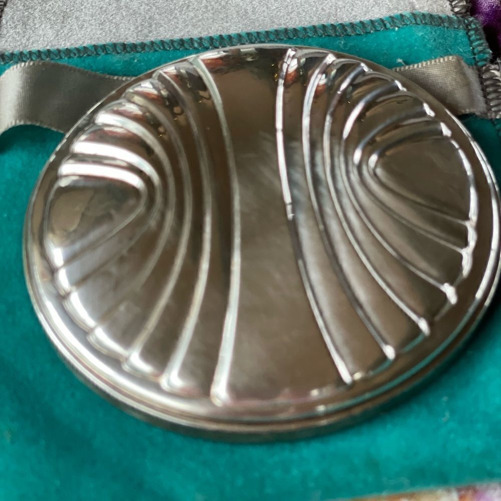 1930’S inspired VINTAGE TOWLE purse mirror with dust bag - Picture 2 of 9